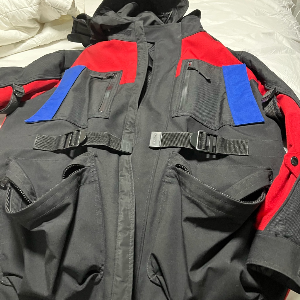 Men Used Ski Jacket Sold As Is